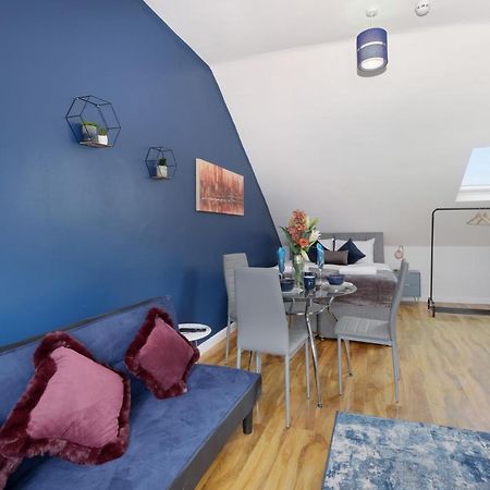 Fernbank Studios Sudbury Hill Harrow Self-Contained Studios With En-Suite Wembley Esterno foto