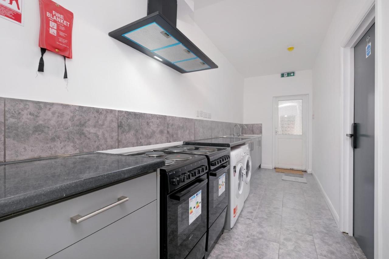 Fernbank Studios Sudbury Hill Harrow Self-Contained Studios With En-Suite Wembley Esterno foto