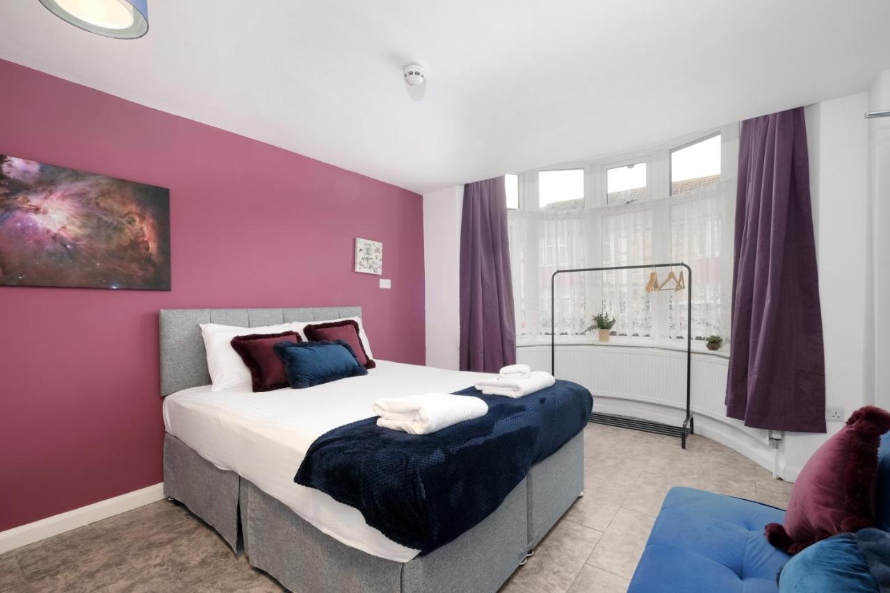 Fernbank Studios Sudbury Hill Harrow Self-Contained Studios With En-Suite Wembley Esterno foto