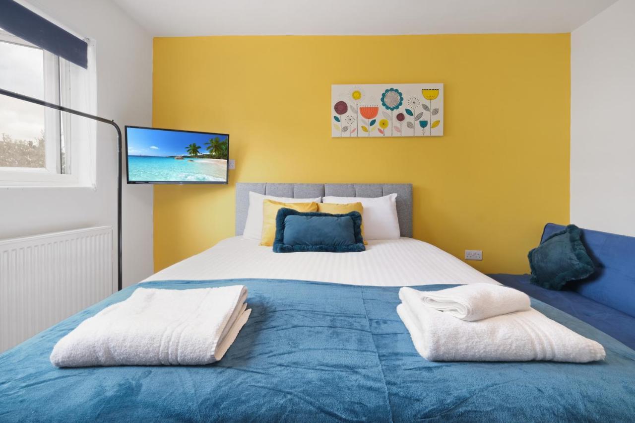 Fernbank Studios Sudbury Hill Harrow Self-Contained Studios With En-Suite Wembley Esterno foto