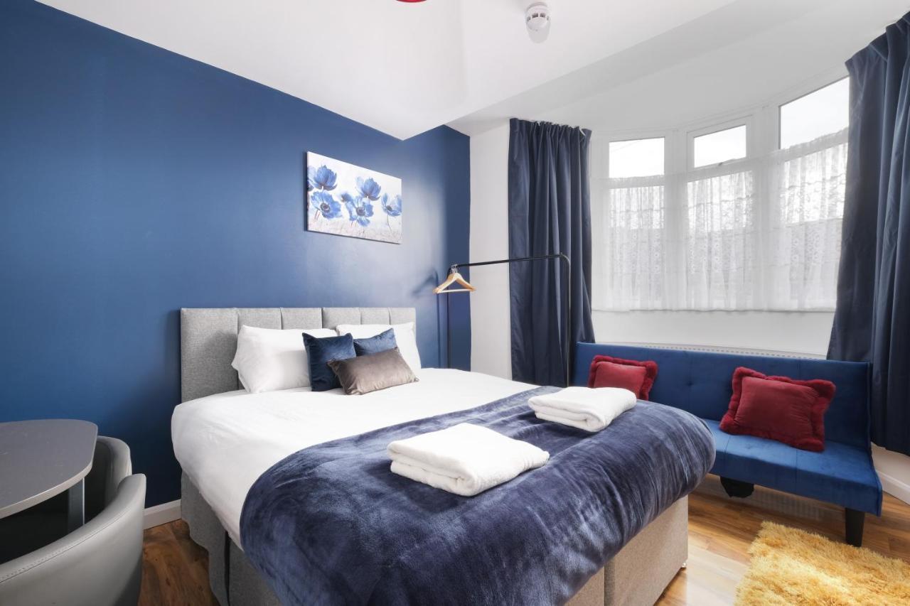 Fernbank Studios Sudbury Hill Harrow Self-Contained Studios With En-Suite Wembley Esterno foto