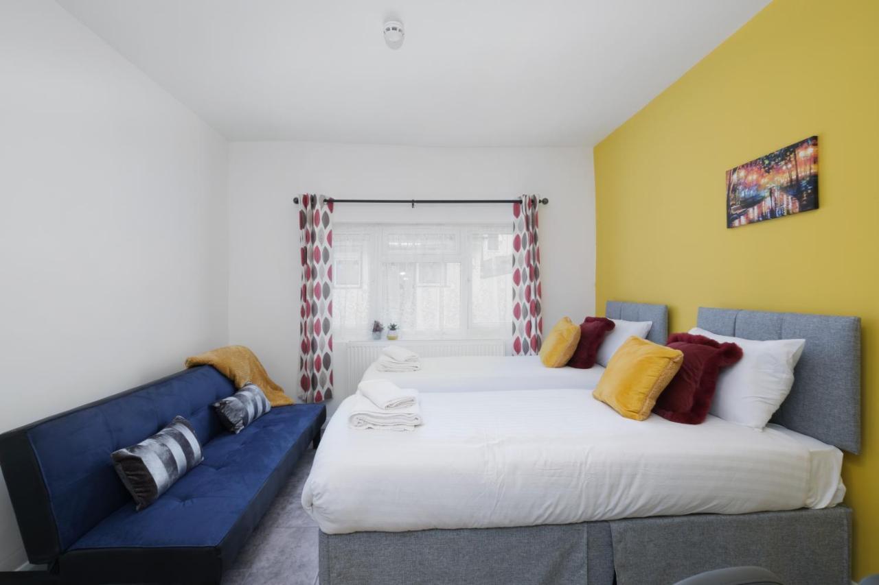 Fernbank Studios Sudbury Hill Harrow Self-Contained Studios With En-Suite Wembley Esterno foto