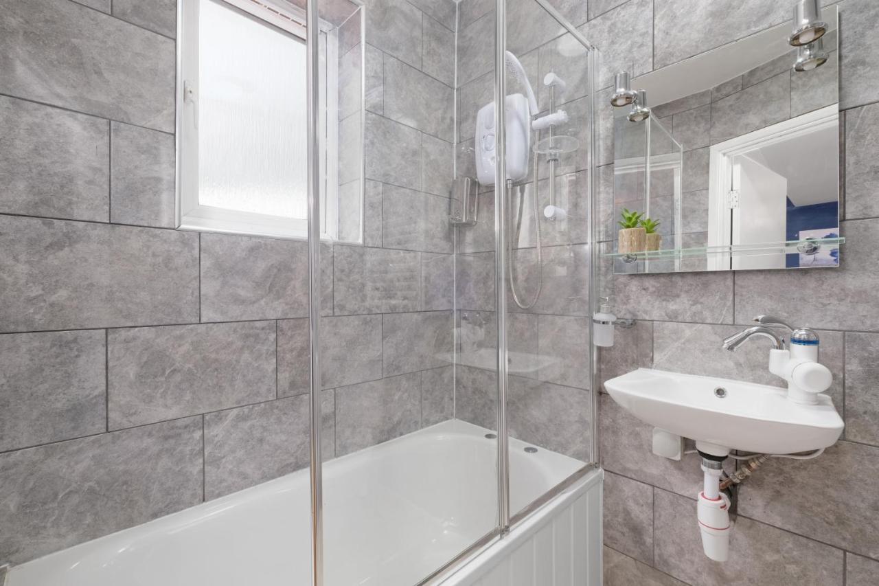 Fernbank Studios Sudbury Hill Harrow Self-Contained Studios With En-Suite Wembley Esterno foto