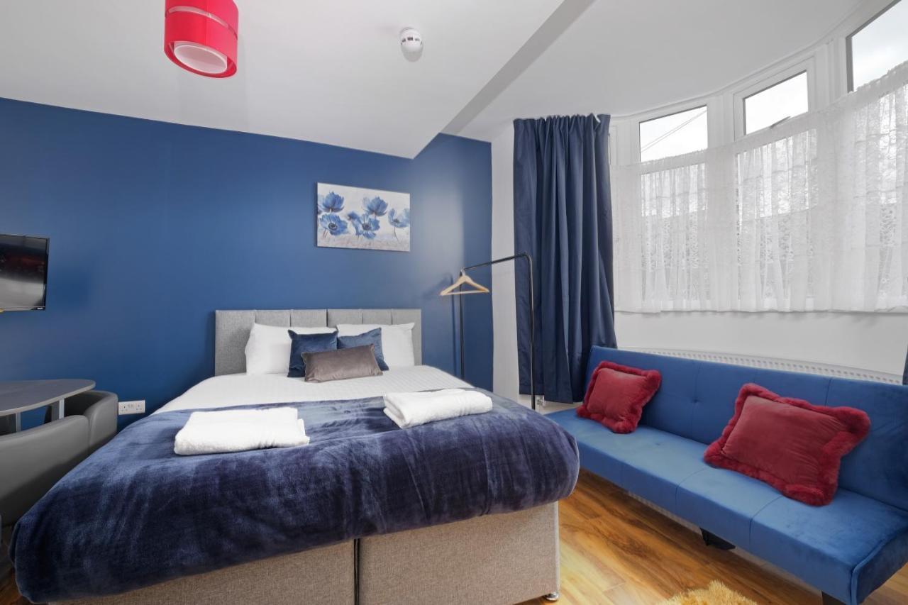 Fernbank Studios Sudbury Hill Harrow Self-Contained Studios With En-Suite Wembley Esterno foto