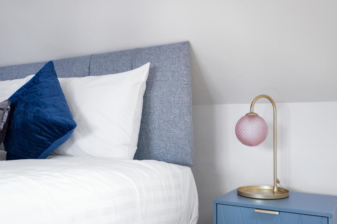 Fernbank Studios Sudbury Hill Harrow Self-Contained Studios With En-Suite Wembley Esterno foto