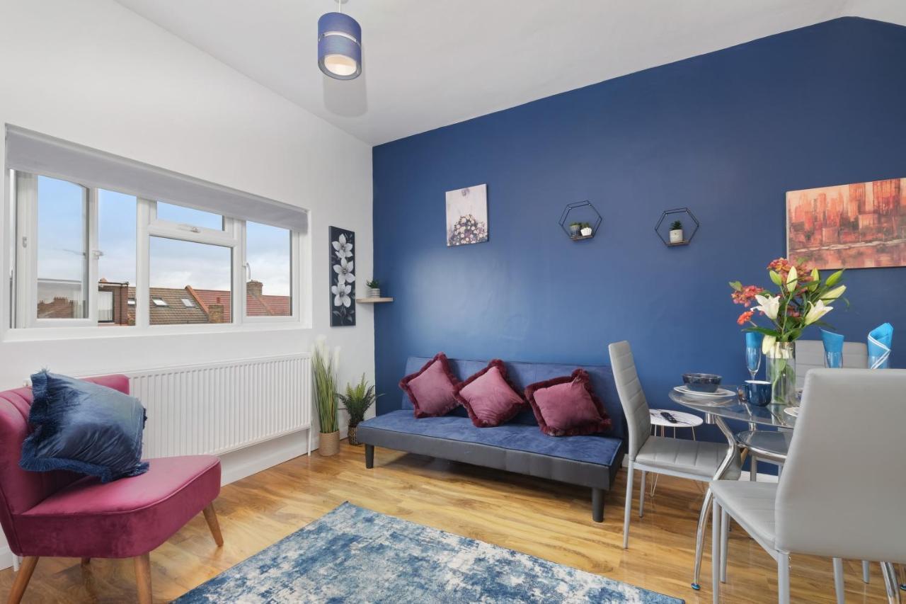 Fernbank Studios Sudbury Hill Harrow Self-Contained Studios With En-Suite Wembley Esterno foto