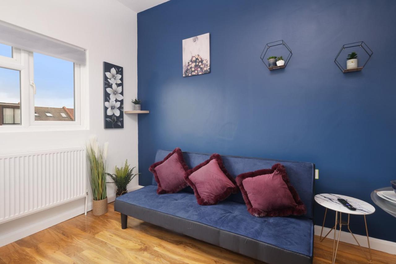 Fernbank Studios Sudbury Hill Harrow Self-Contained Studios With En-Suite Wembley Esterno foto